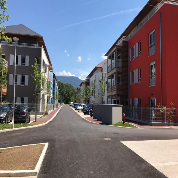 Offres de location Garage Ville-la-Grand 74100
